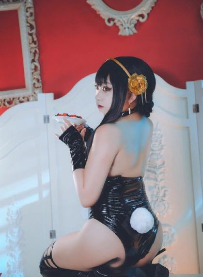 奇怪的她