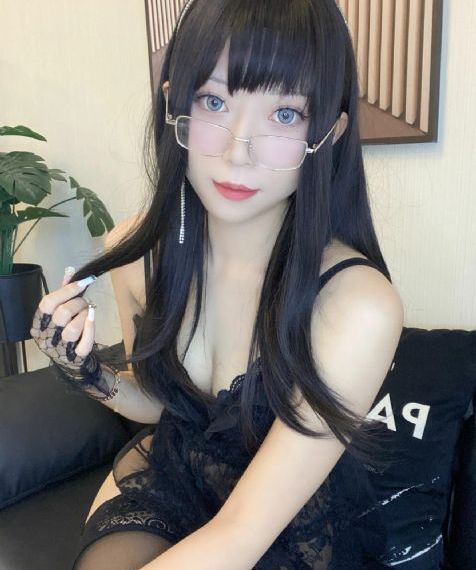 斯嘉丽大尺度三点尽露视频
